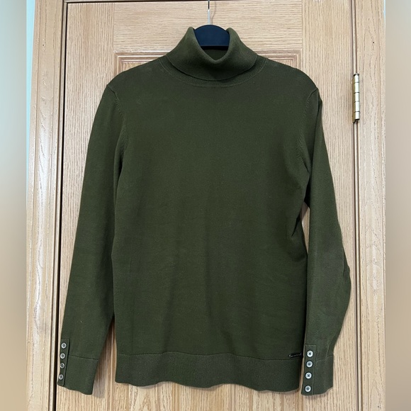 Tommy Hilfiger Turtleneck Sweater - Picture 2 of 5